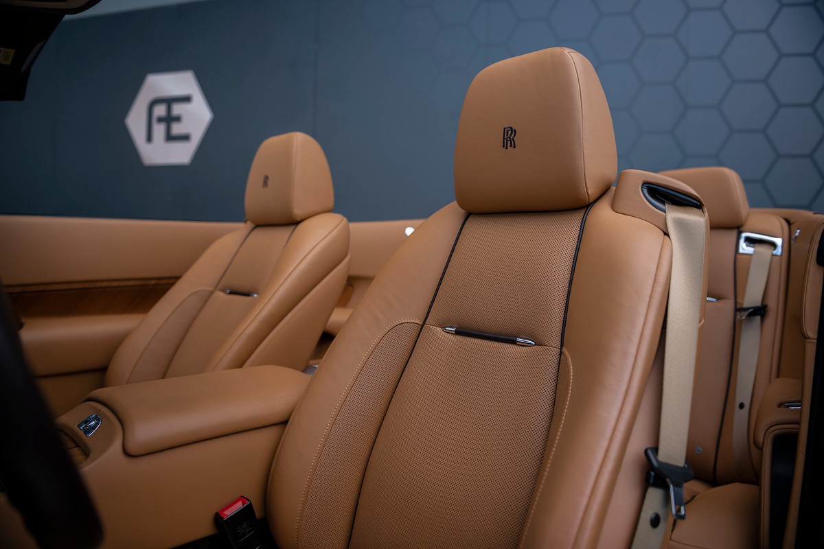 Rolls-Royce Dawn