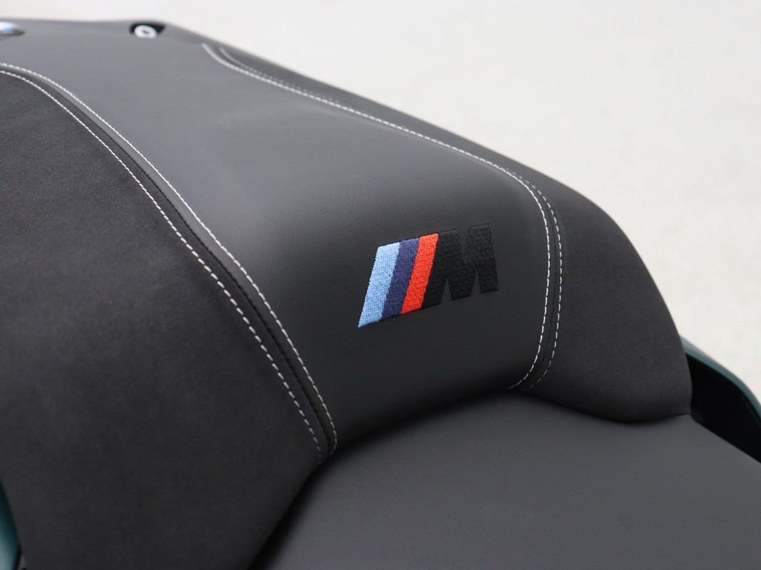 BMW M 1000 XR