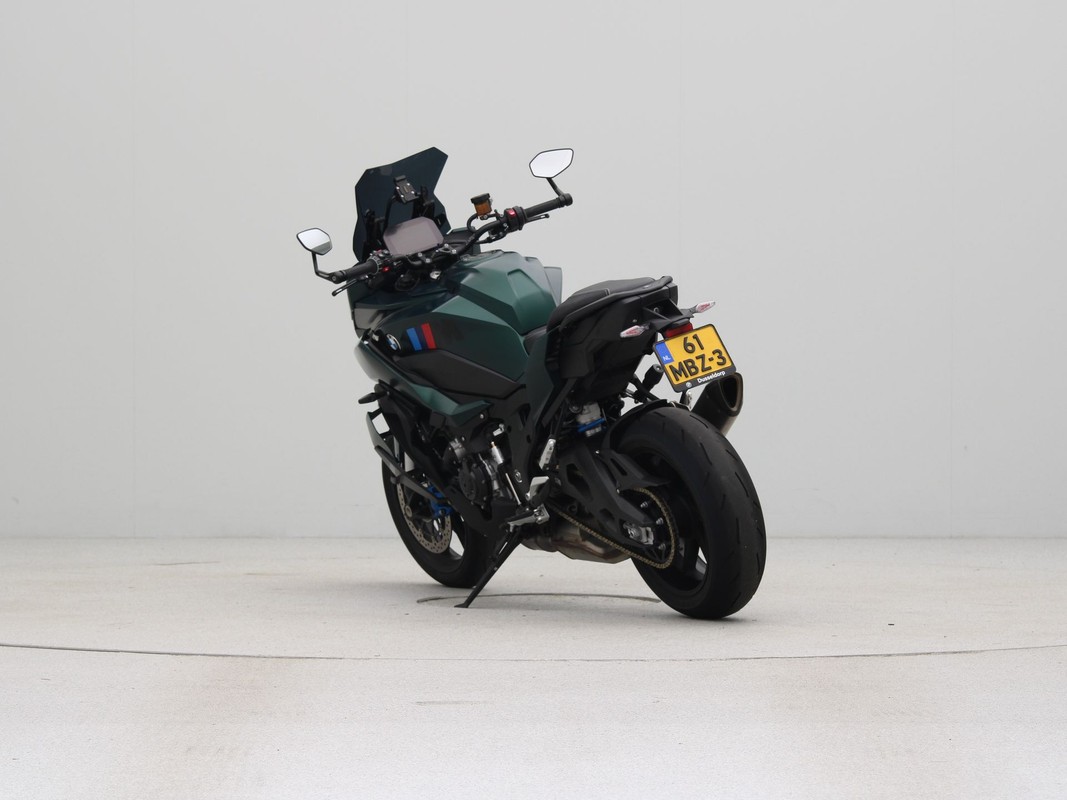 BMW M 1000 XR