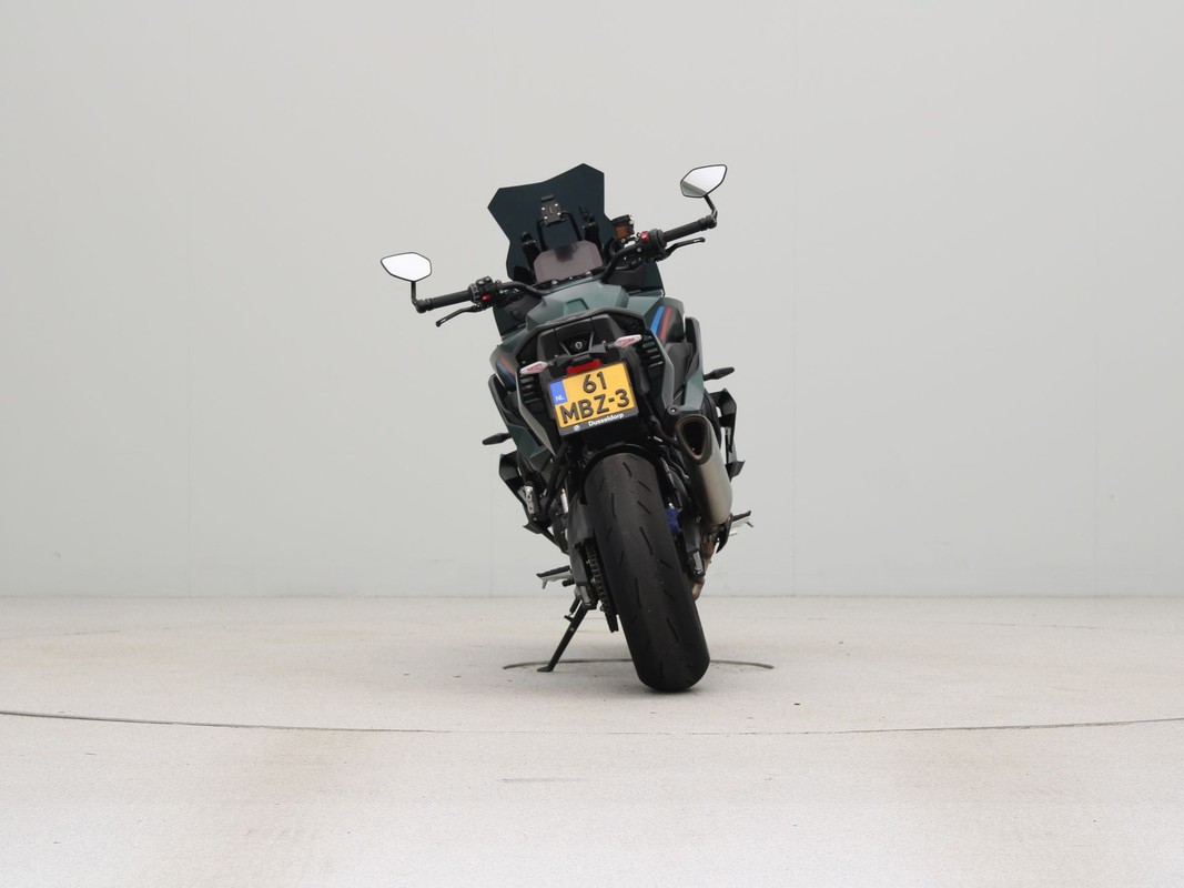 BMW M 1000 XR