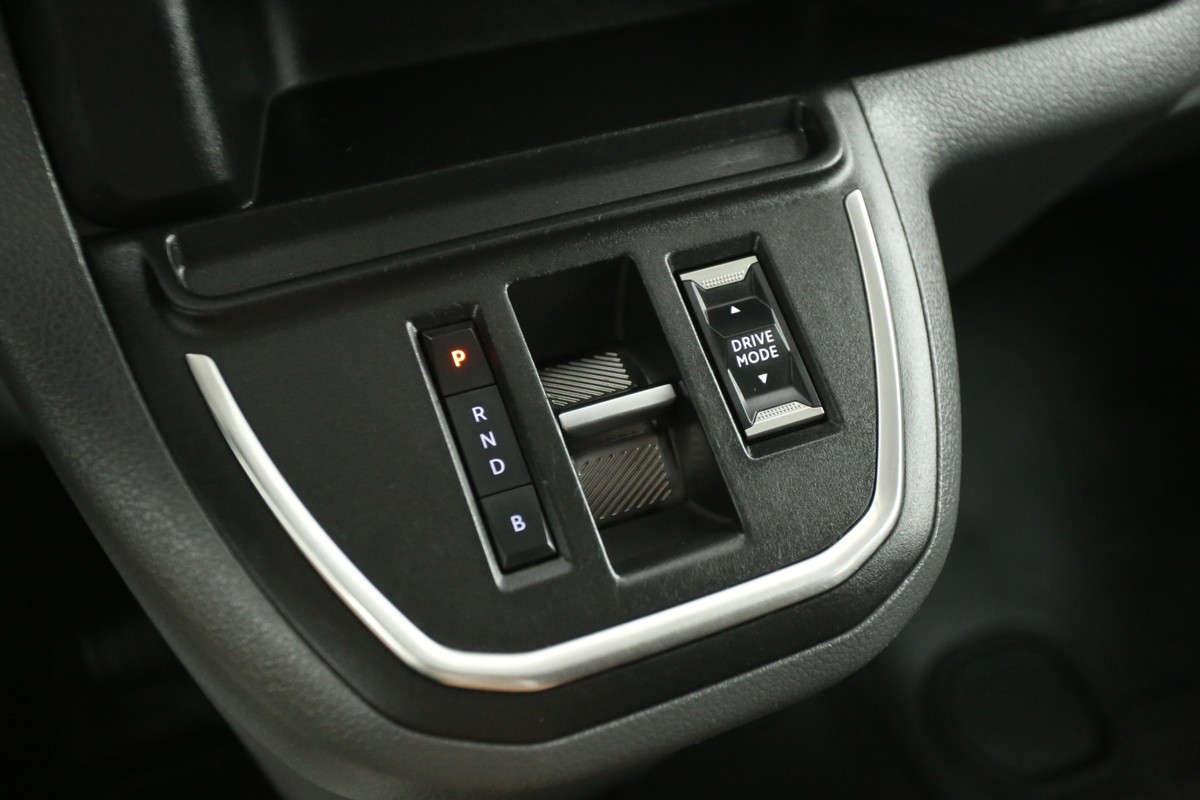 Peugeot e-Traveller