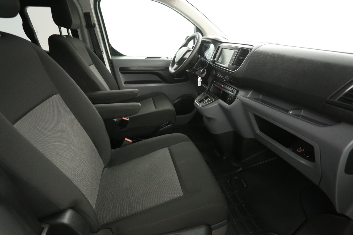 Peugeot e-Traveller