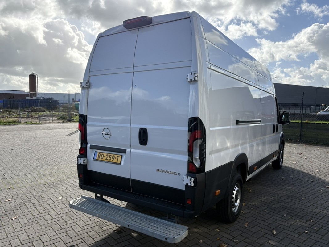 Opel Movano-e