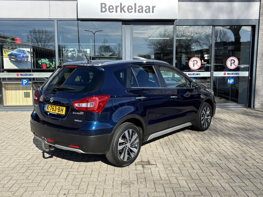 Suzuki S-Cross