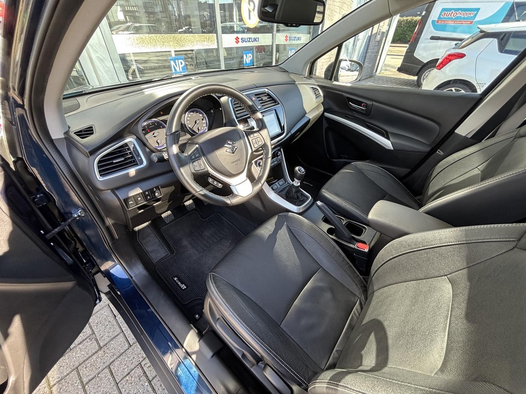 Suzuki S-Cross