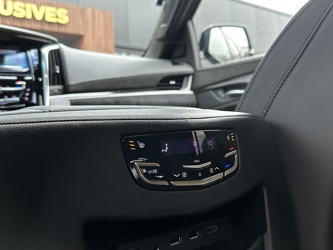 Cadillac Escalade