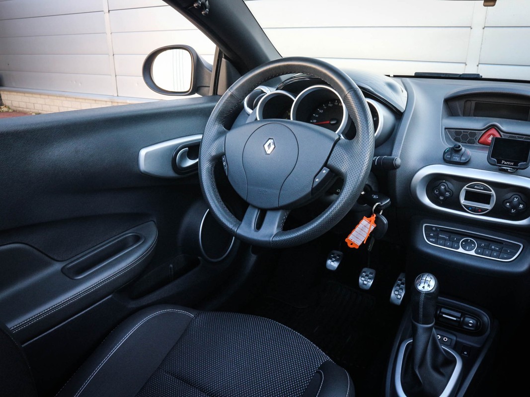 Renault Wind