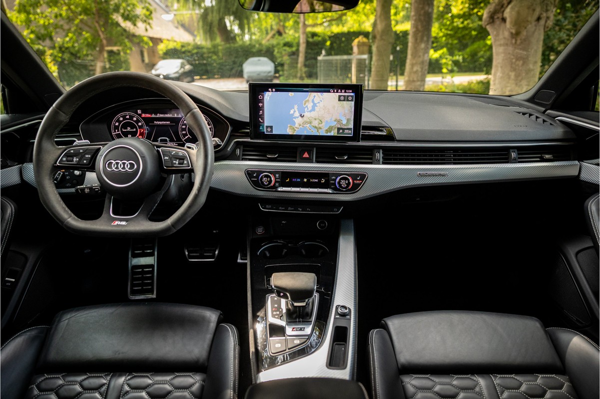 Audi RS4