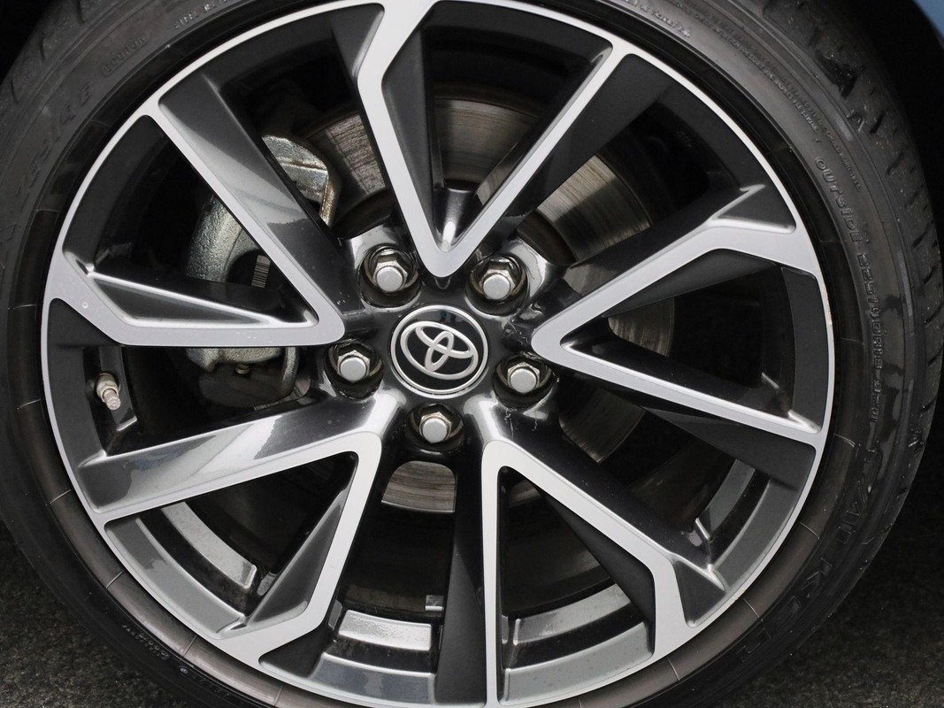 Toyota Corolla Touring Sports