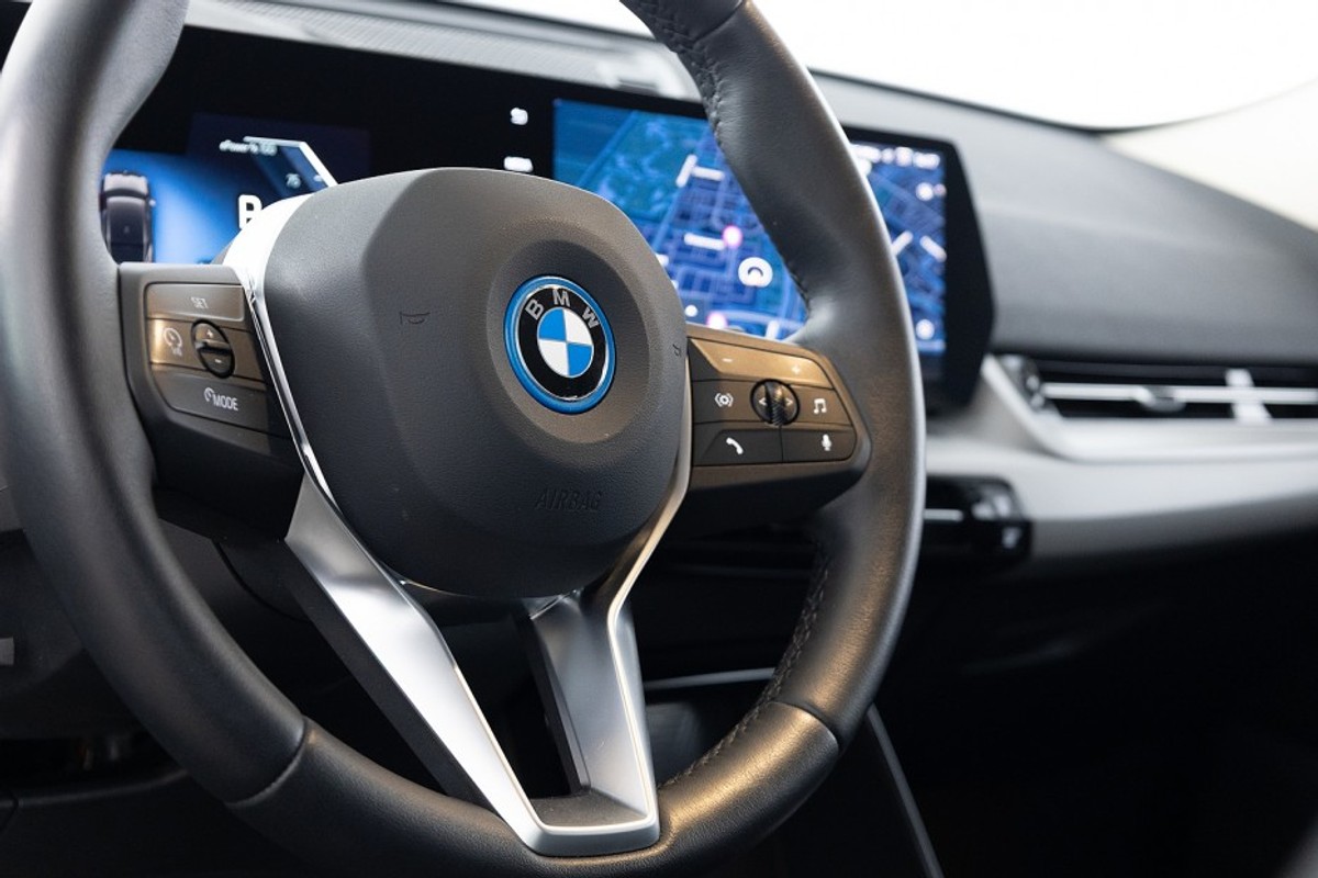 BMW iX2