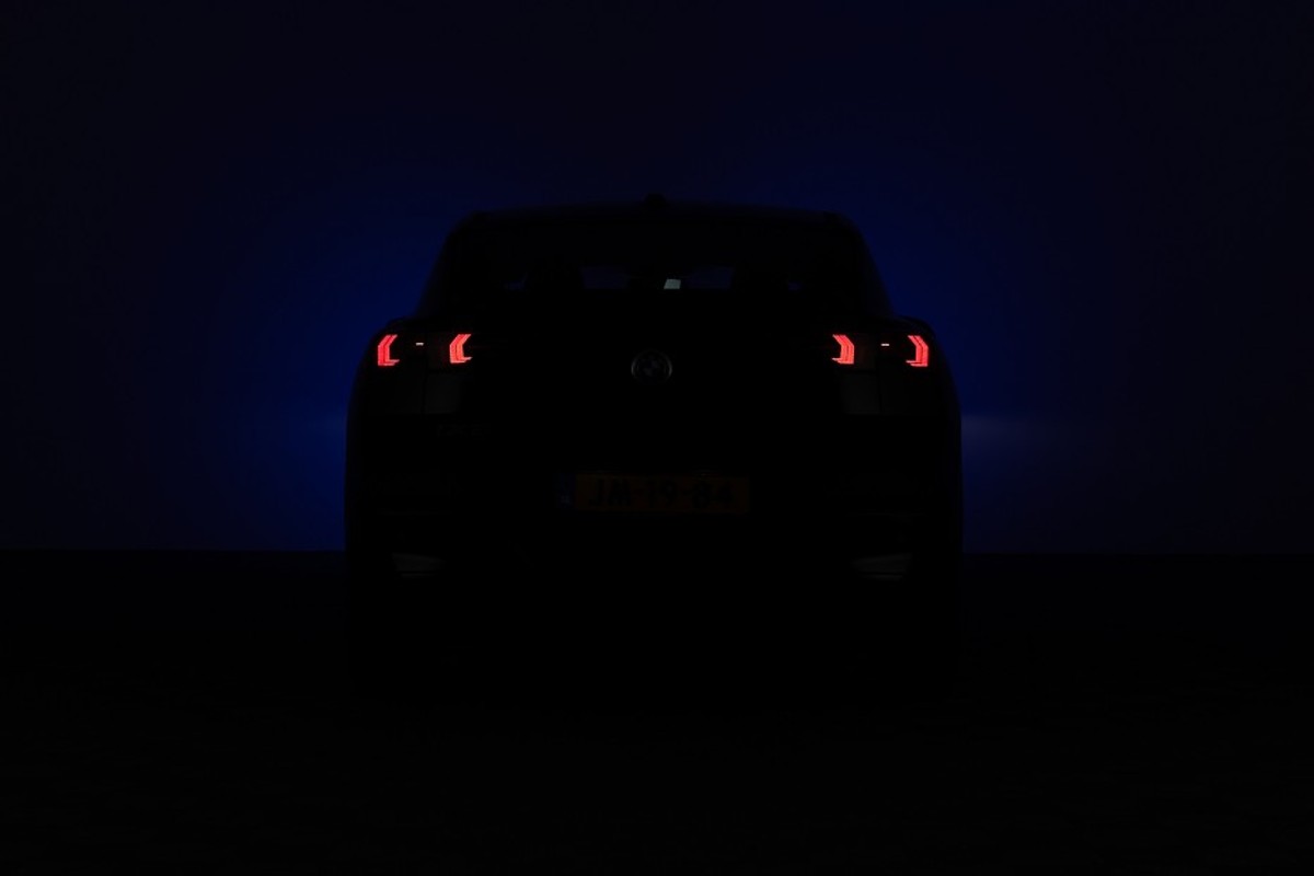 BMW iX2