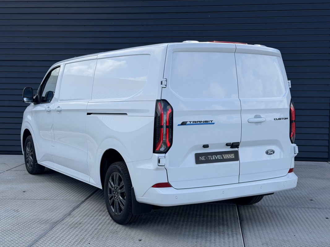 Ford E-Transit Custom