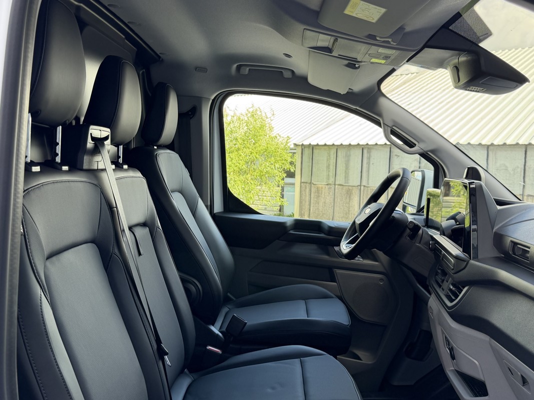 Ford E-Transit Custom