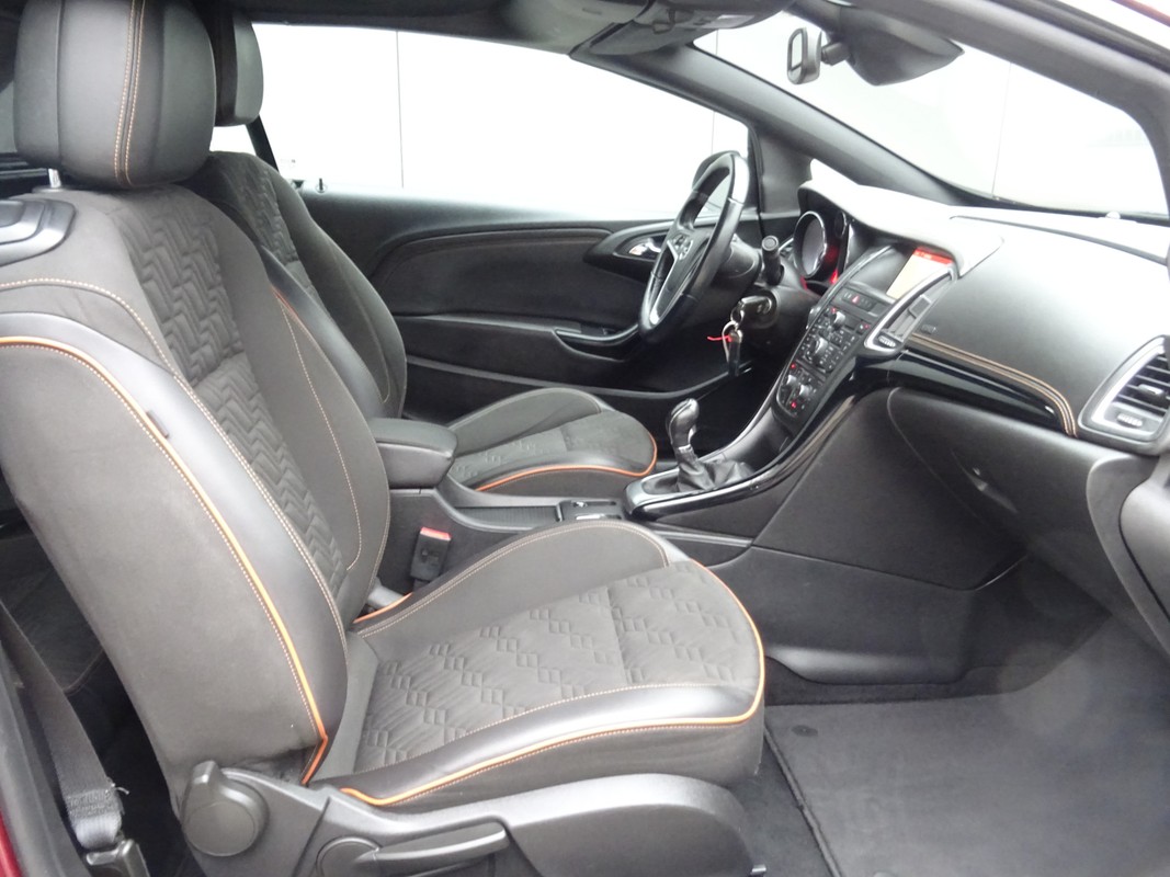 Opel Cascada