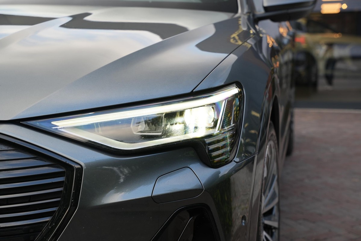 Audi e-tron