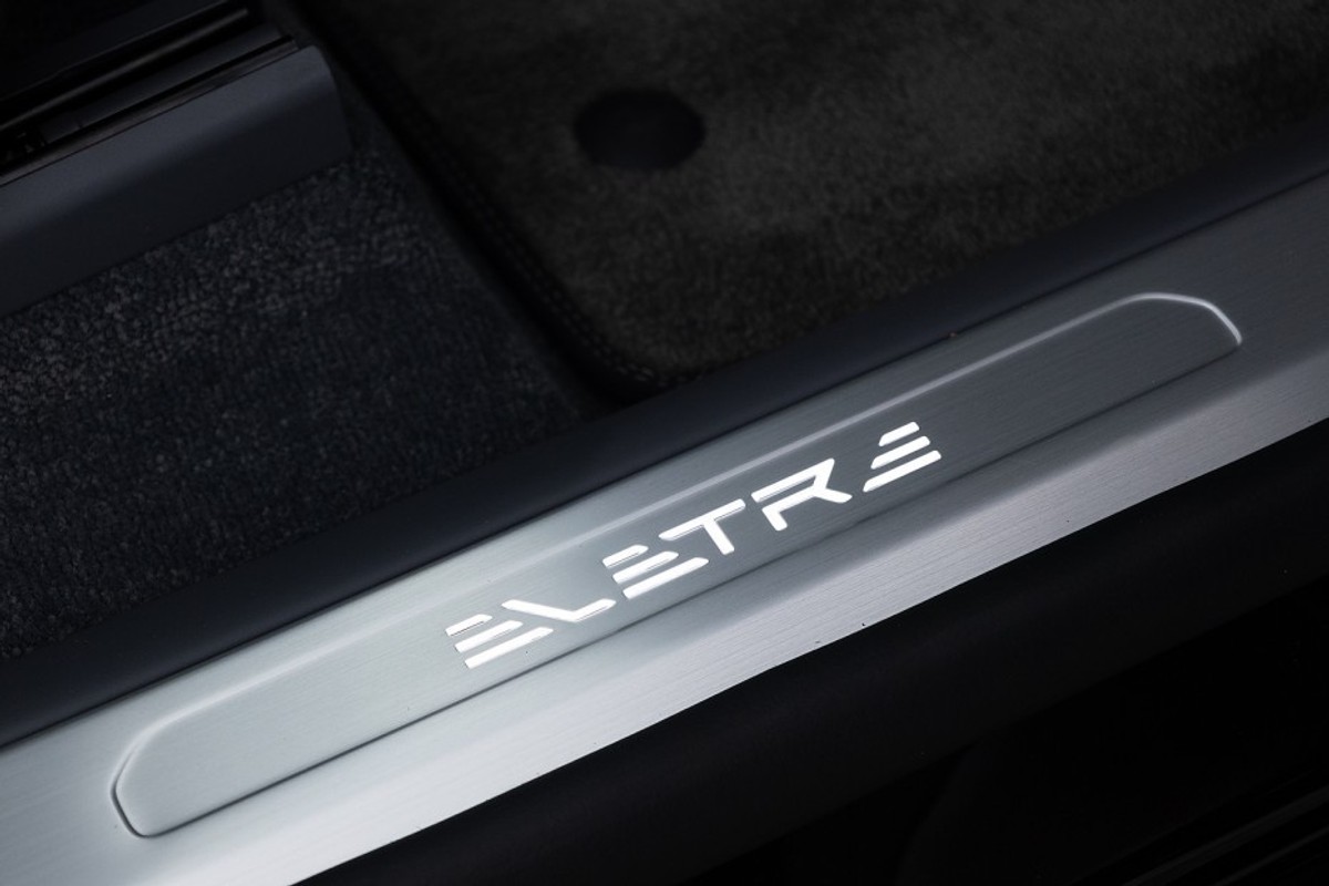 Lotus Eletre