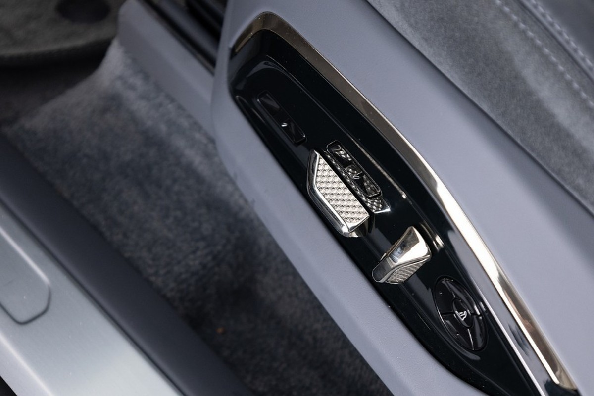 Lotus Eletre