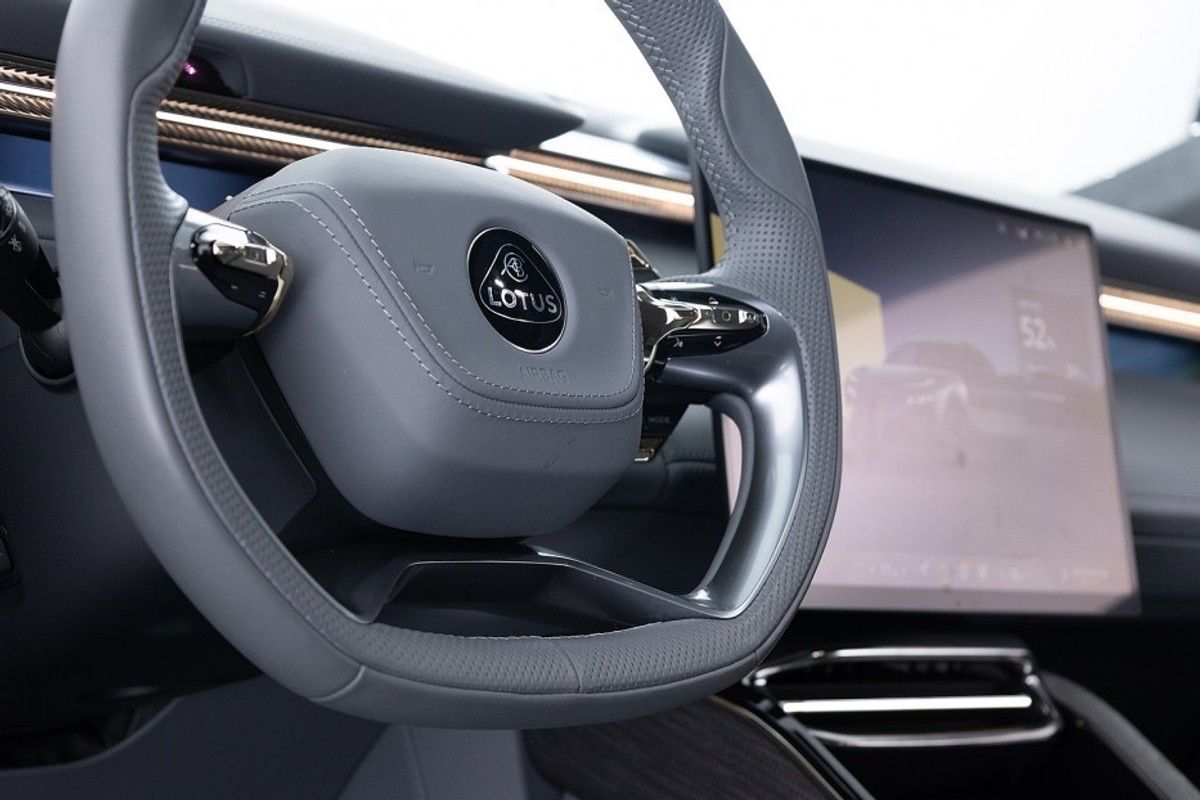 Lotus Eletre