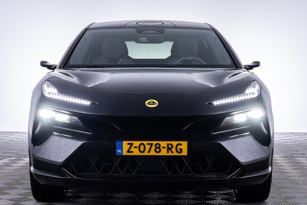 Lotus Eletre