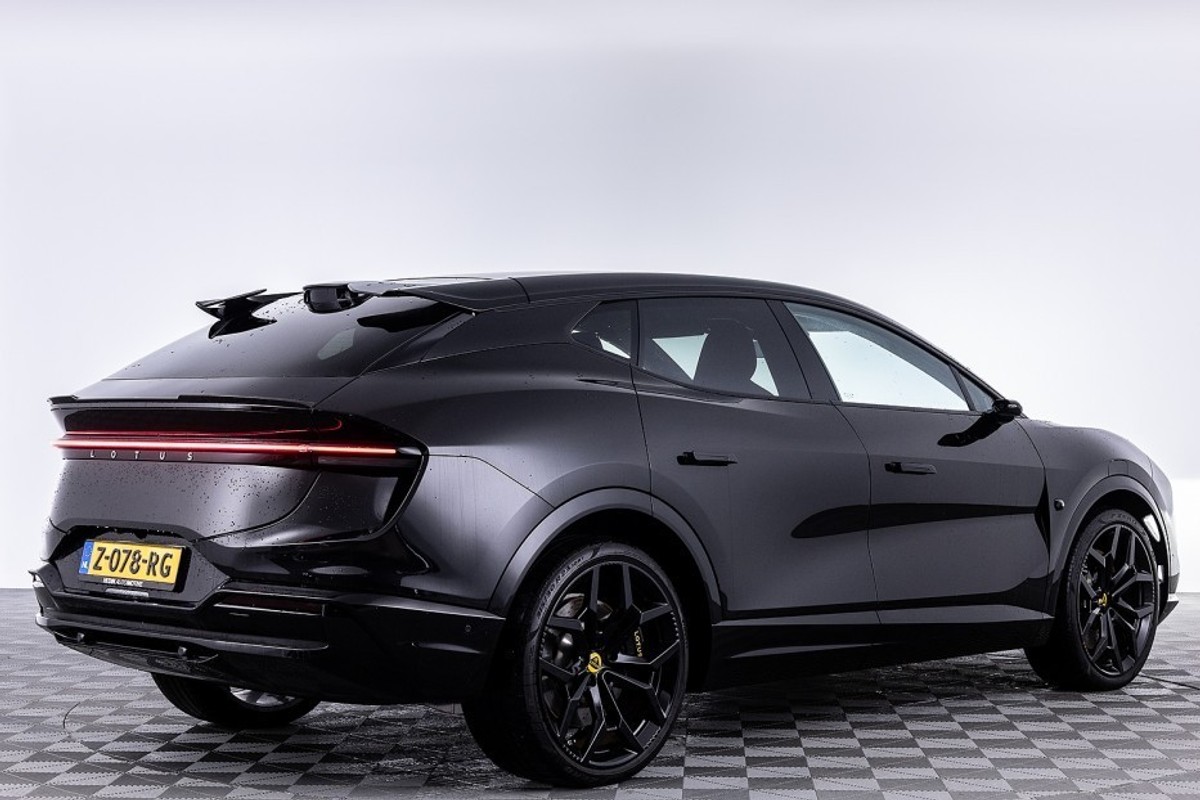 Lotus Eletre