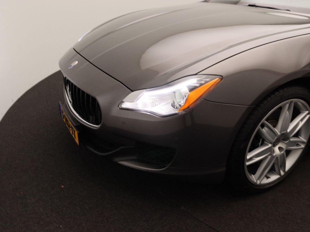 Maserati Quattroporte