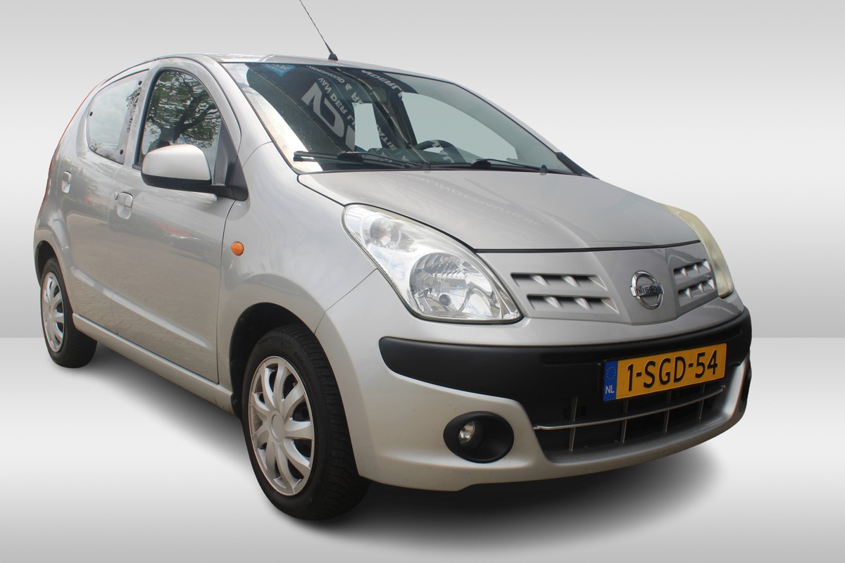 Nissan Pixo