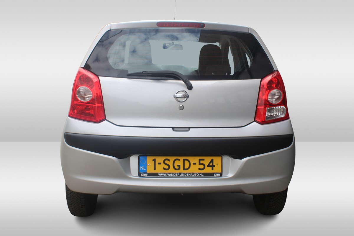 Nissan Pixo