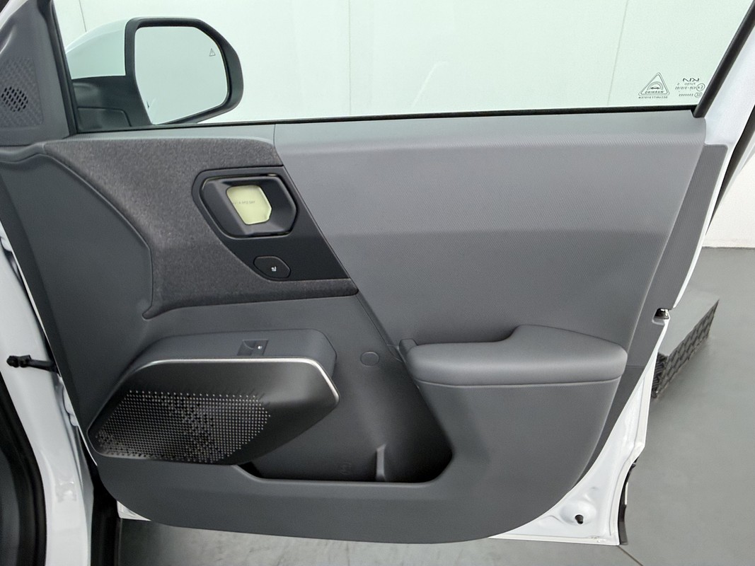 Kia EV2