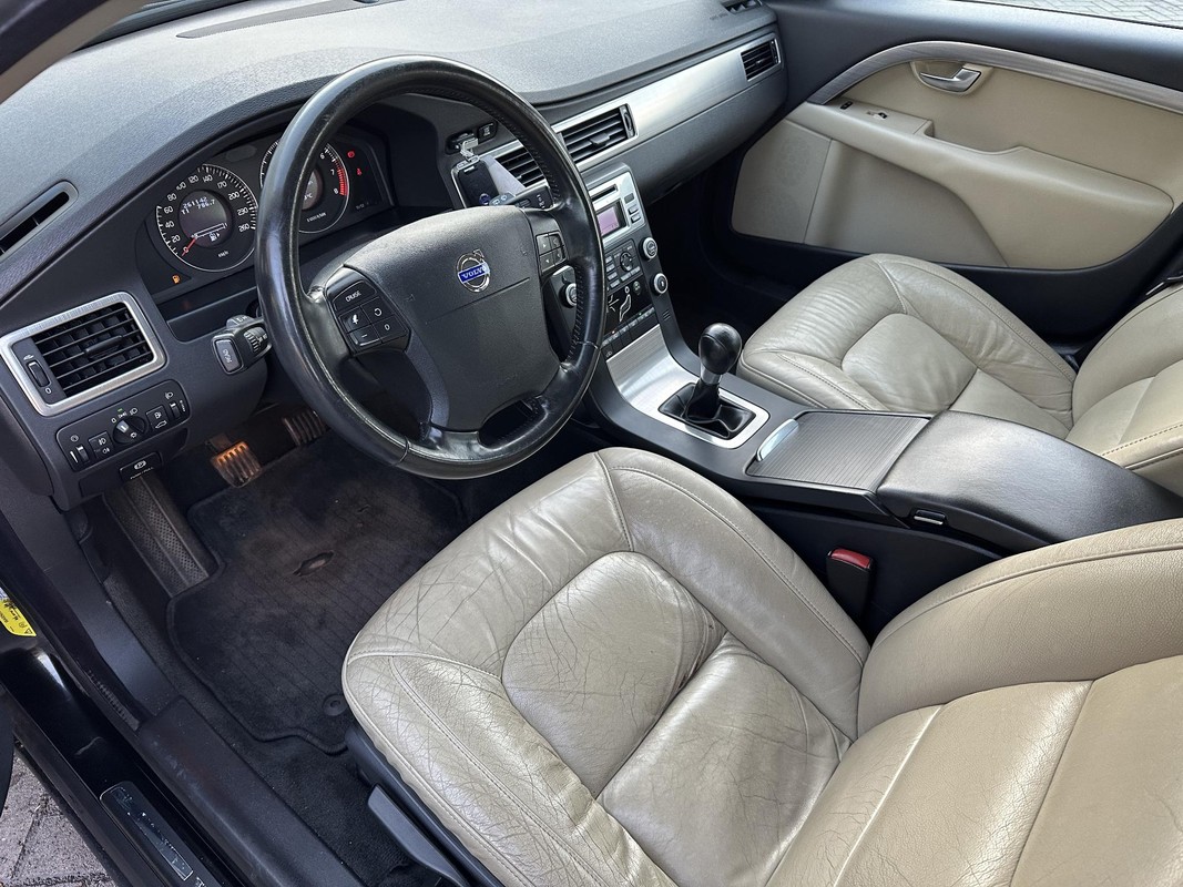 Volvo V70