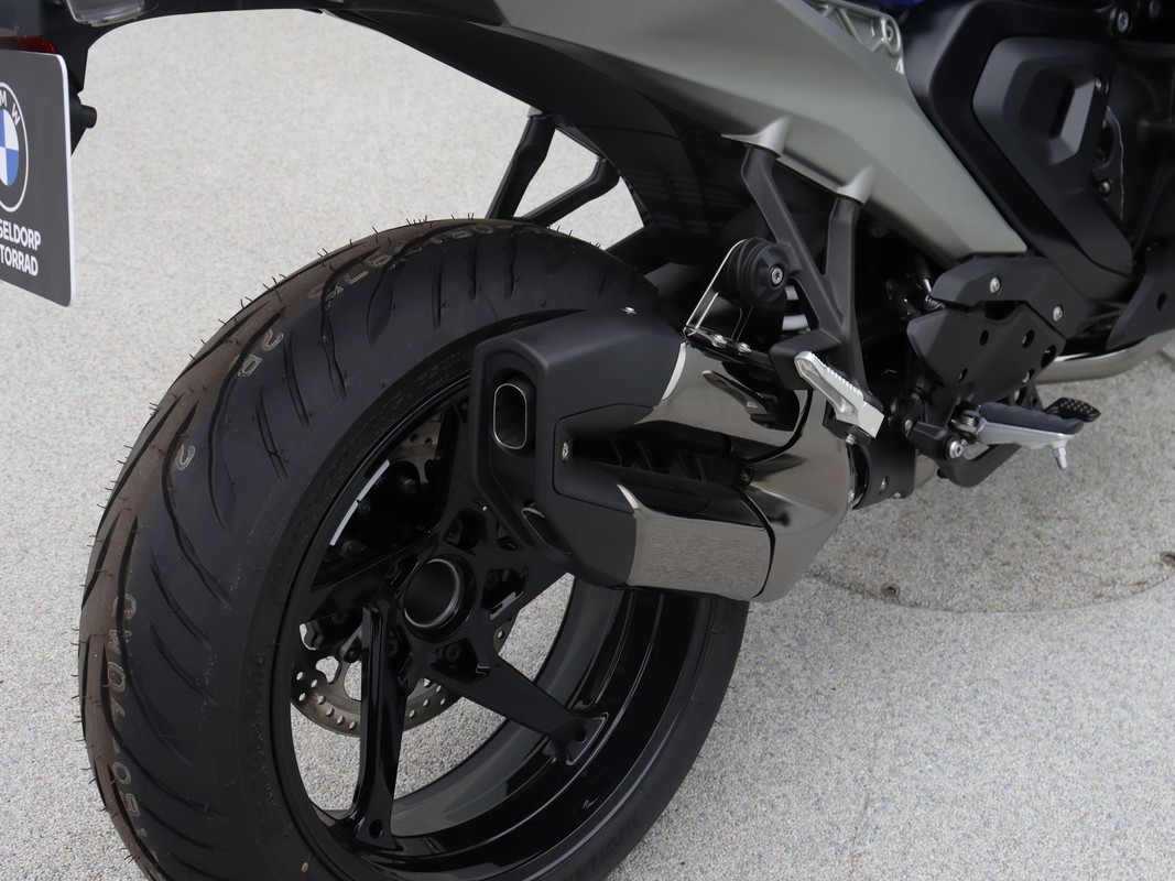 BMW R 1300 R