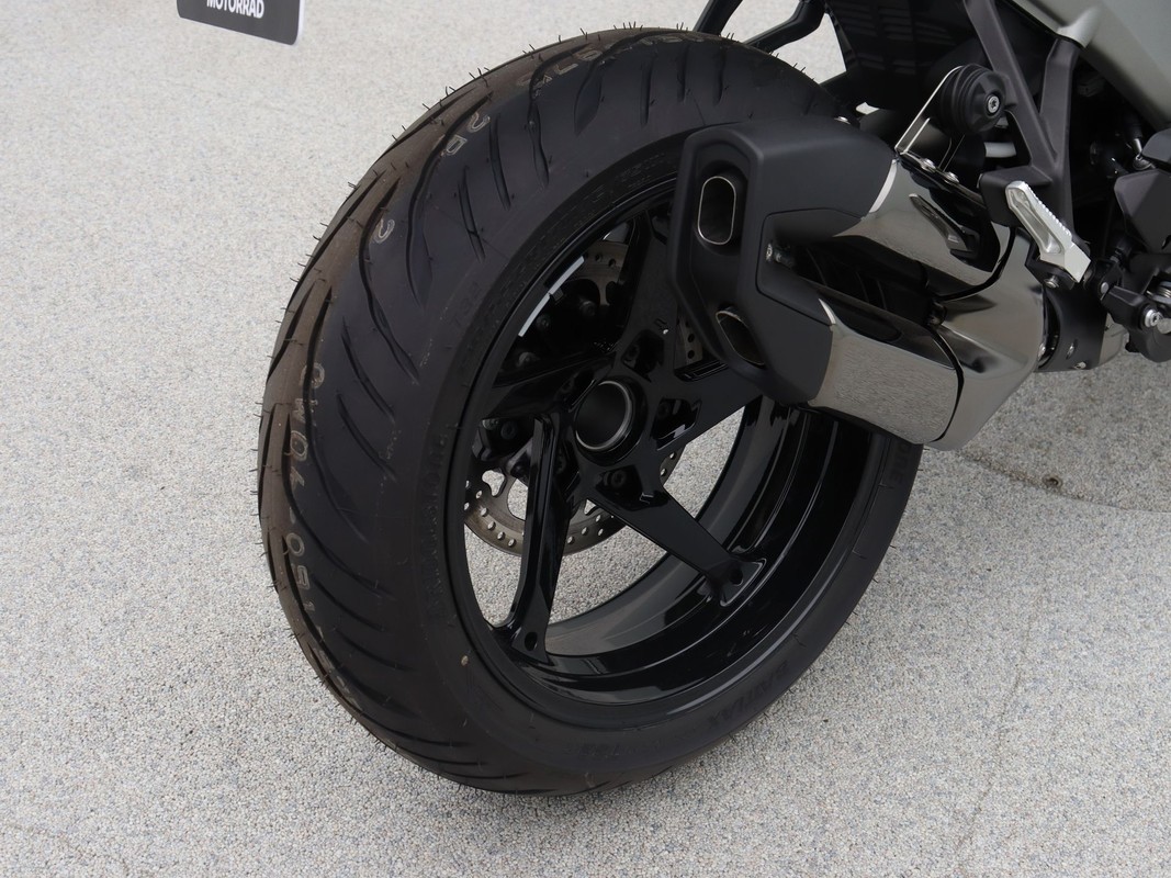BMW R 1300 R