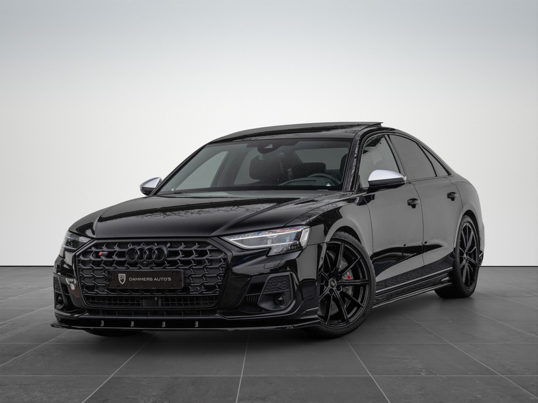 Audi S8