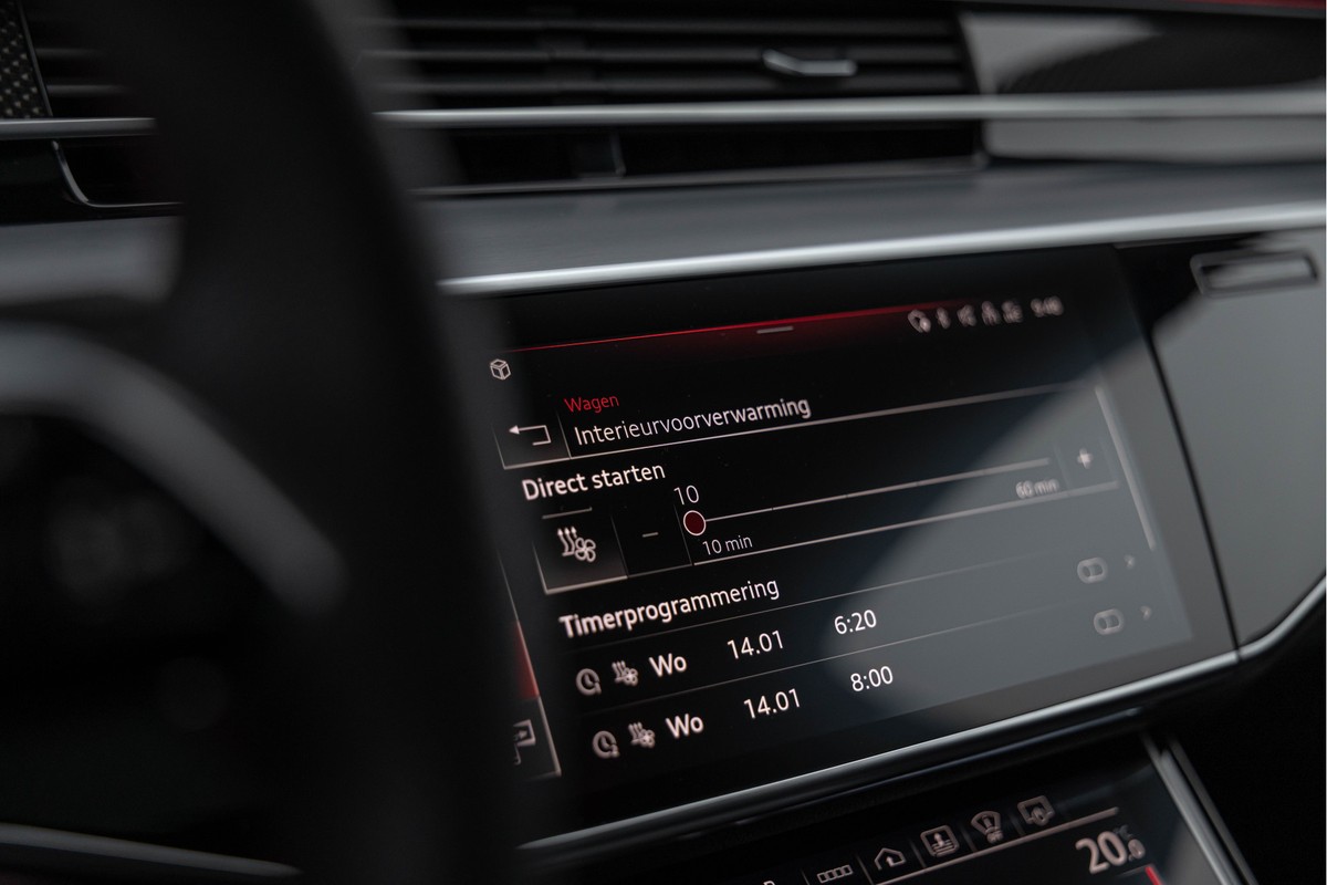 Audi S8