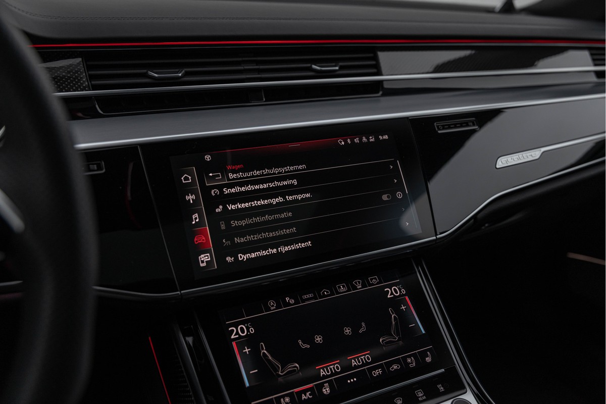 Audi S8