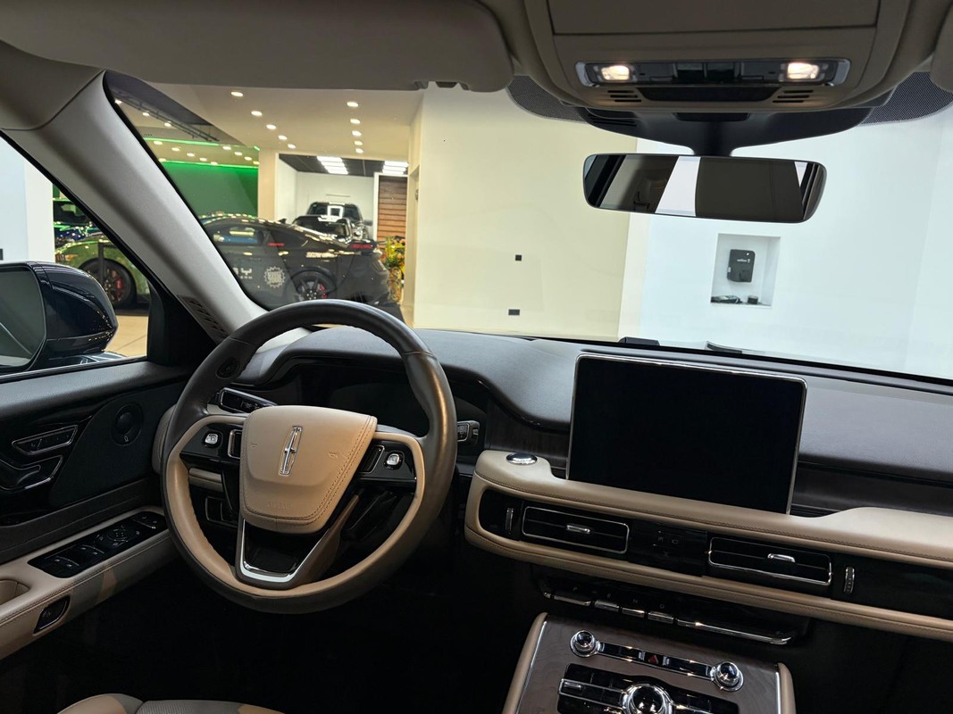 Lincoln Aviator