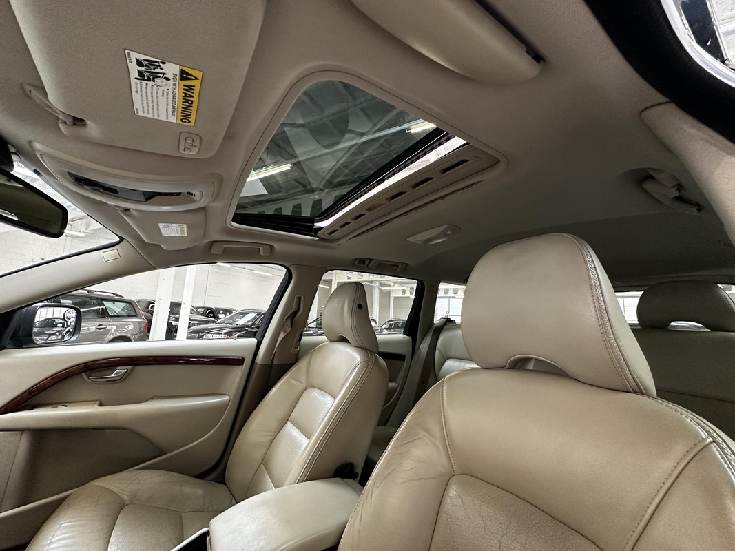 Volvo XC70