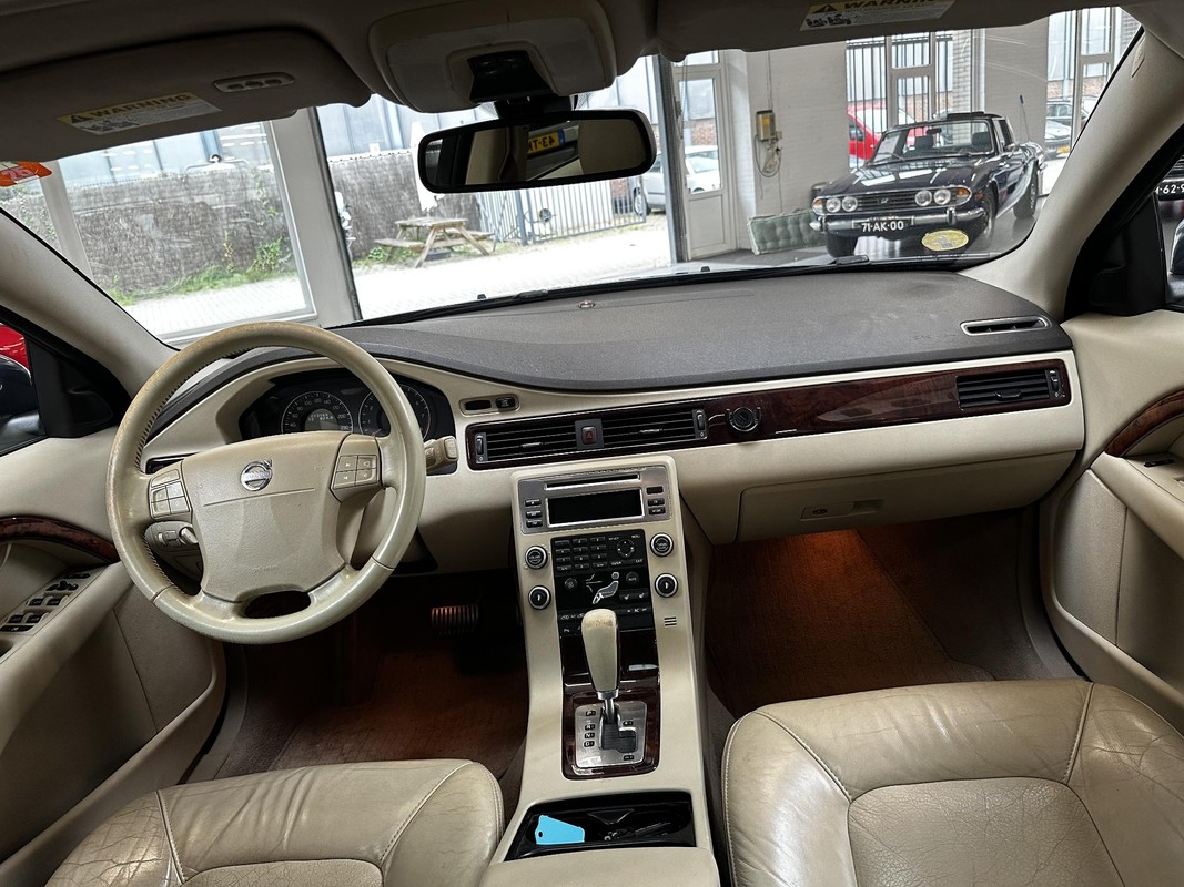 Volvo XC70