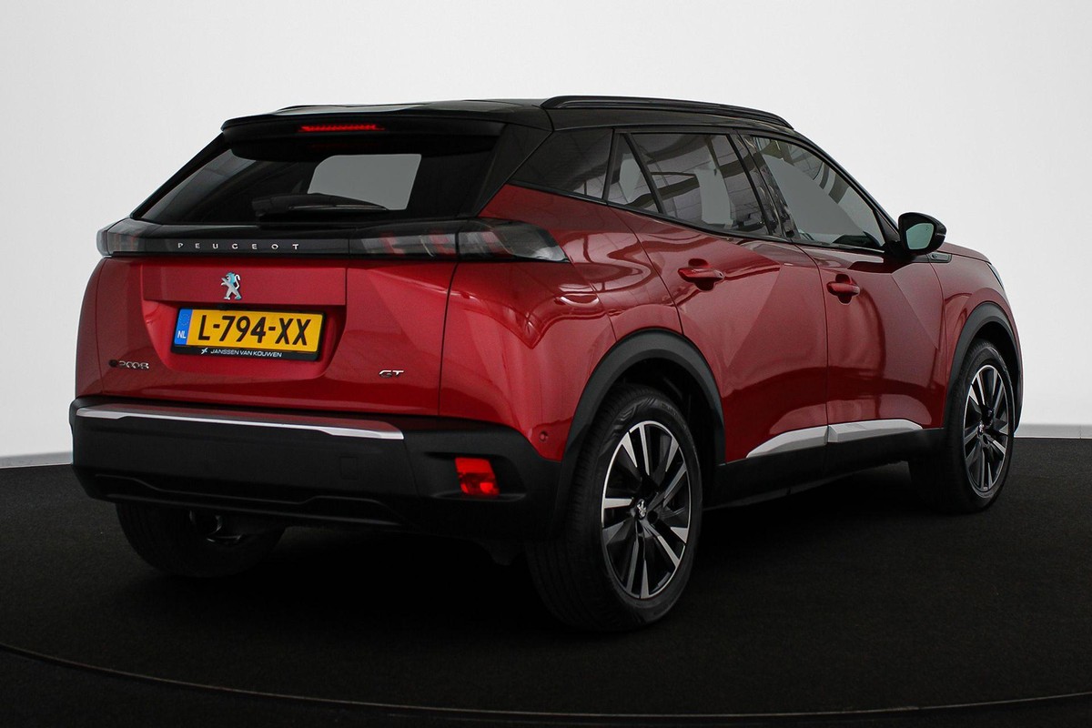 Peugeot e-2008