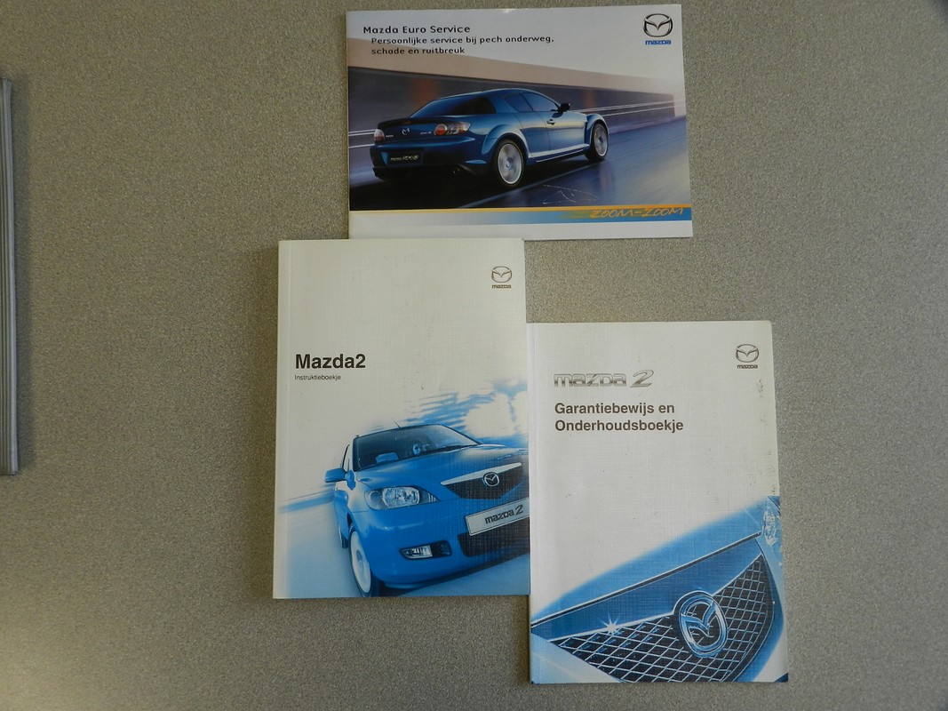 Mazda 2