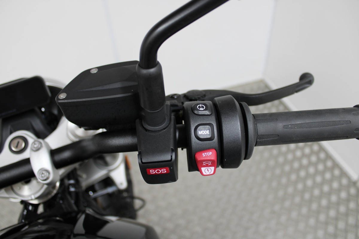 BMW R 12