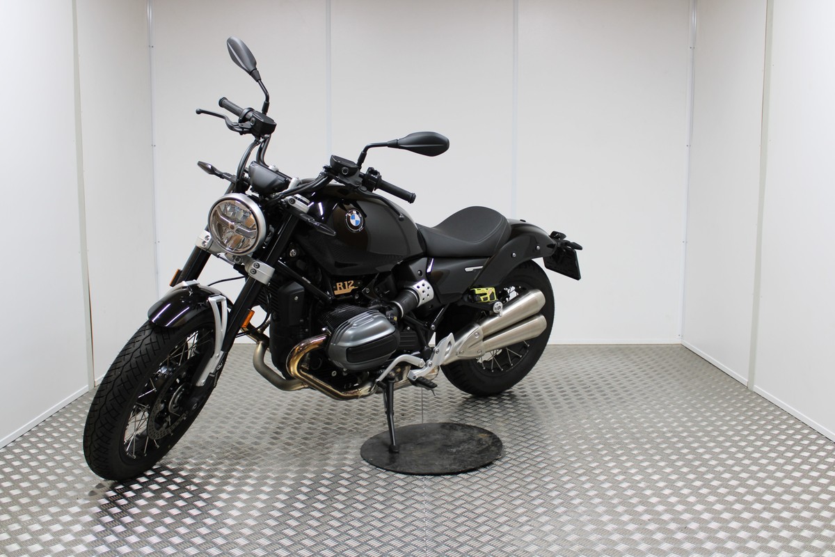 BMW R 12