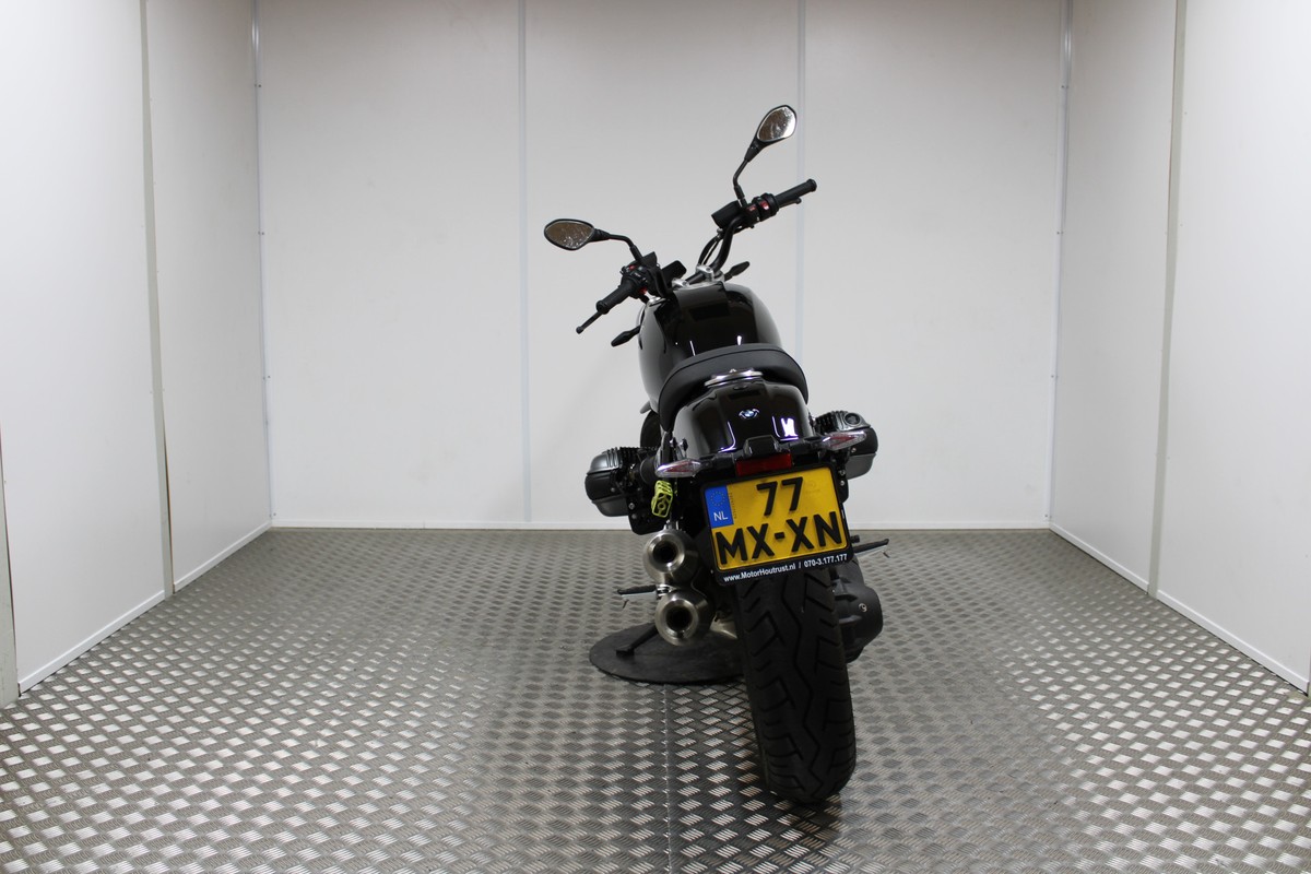 BMW R 12