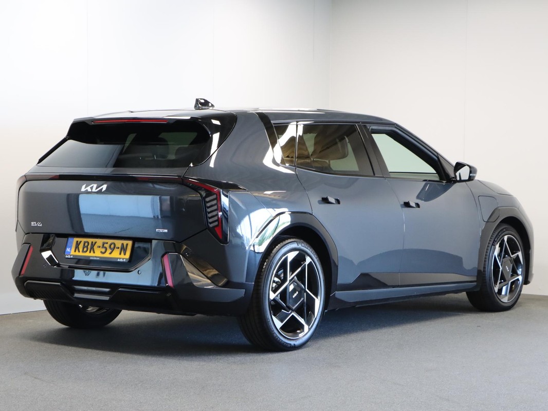 Kia EV4