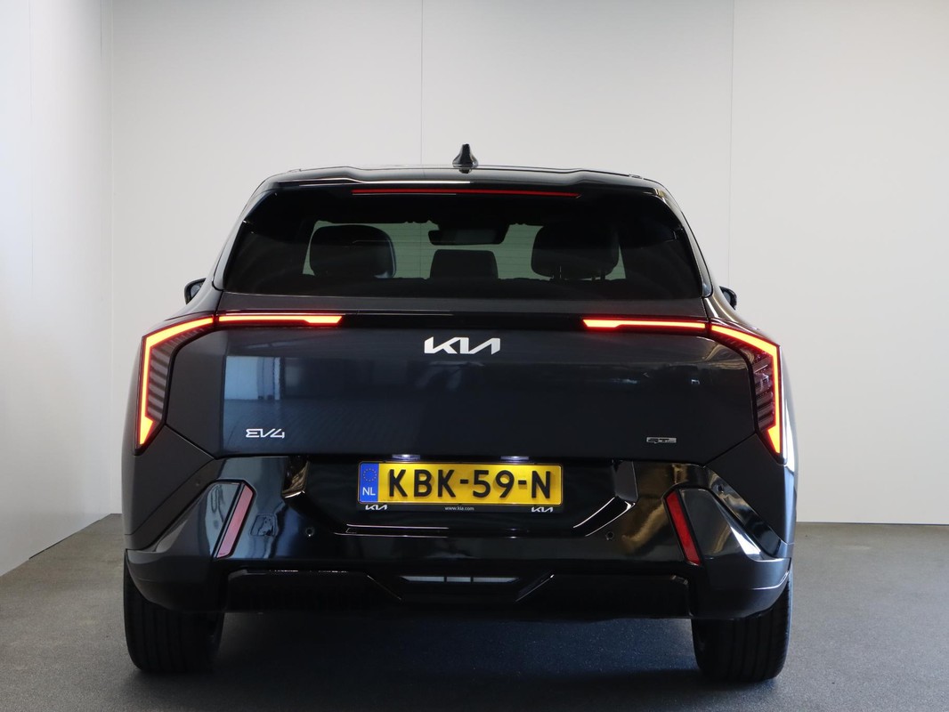 Kia EV4