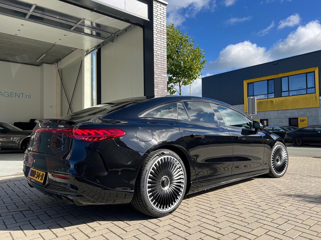 Mercedes-Benz EQS