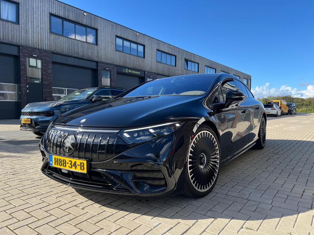 Mercedes-Benz EQS