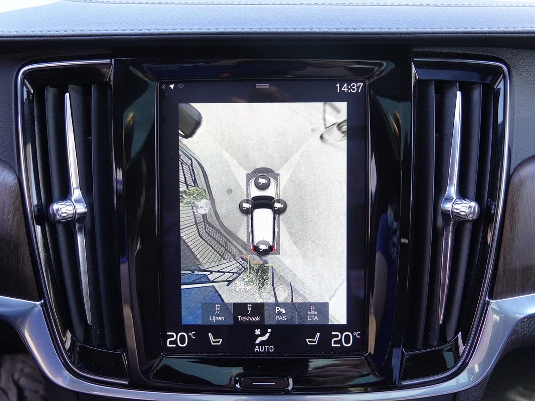 Volvo V90