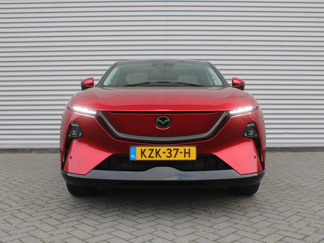 Mazda CX-6e