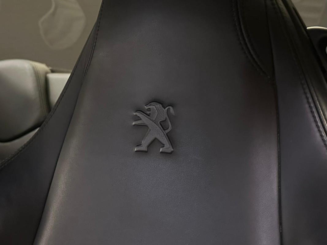 Peugeot RCZ