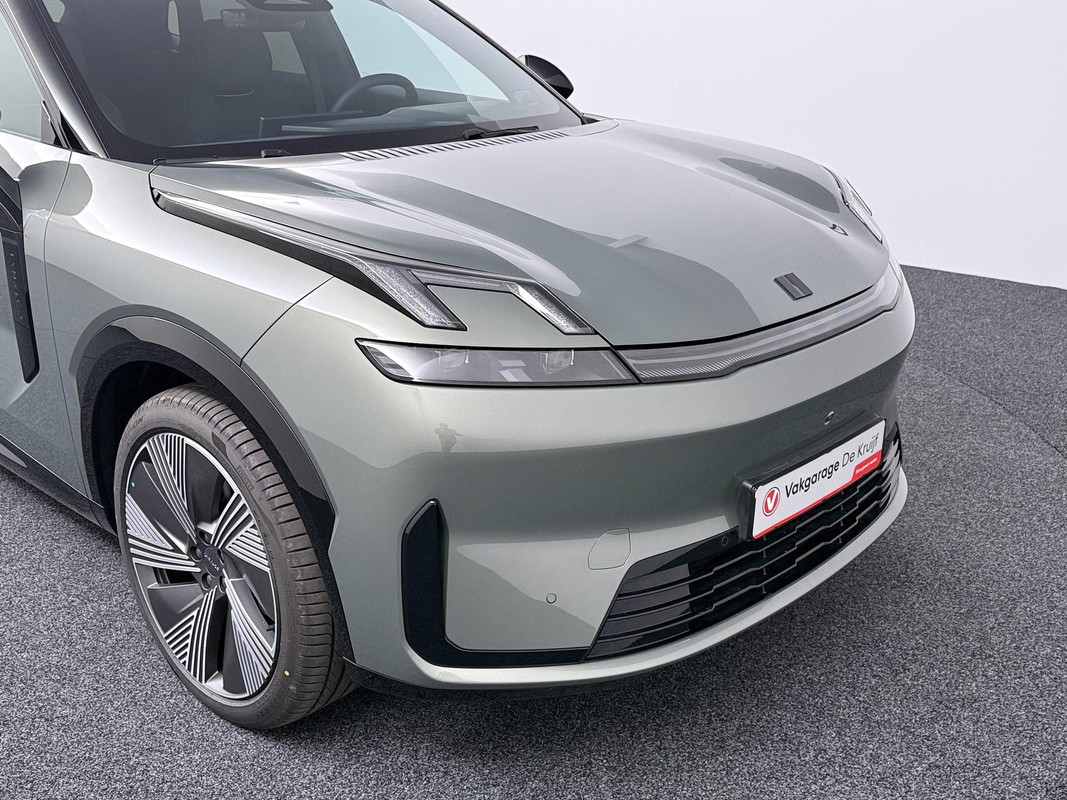 Lynk & Co 08